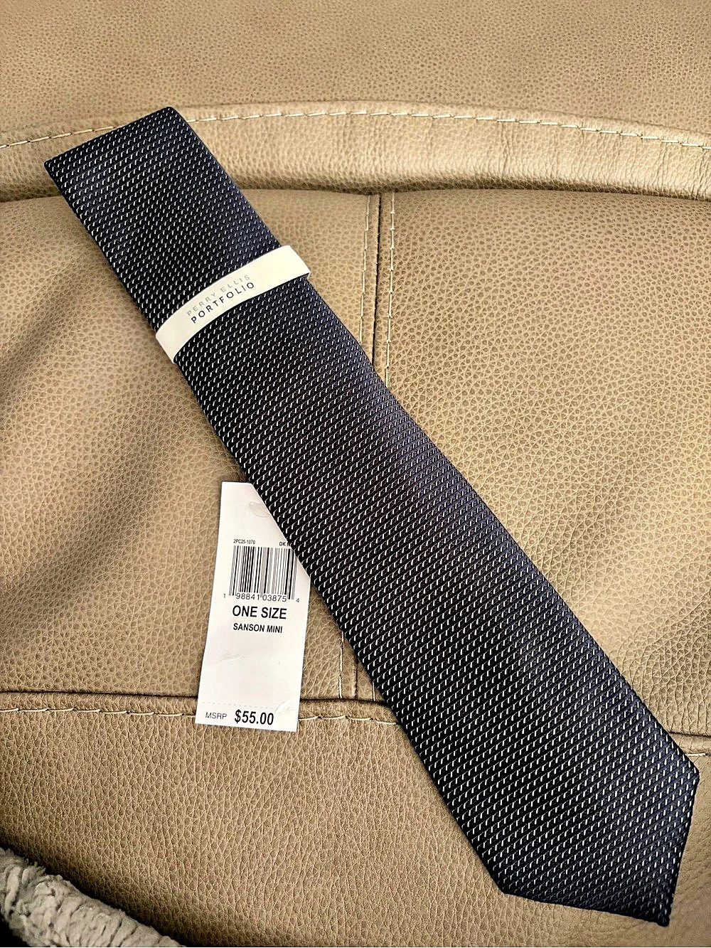 Hugo Boss Men's Geometric Tie in Black NWT